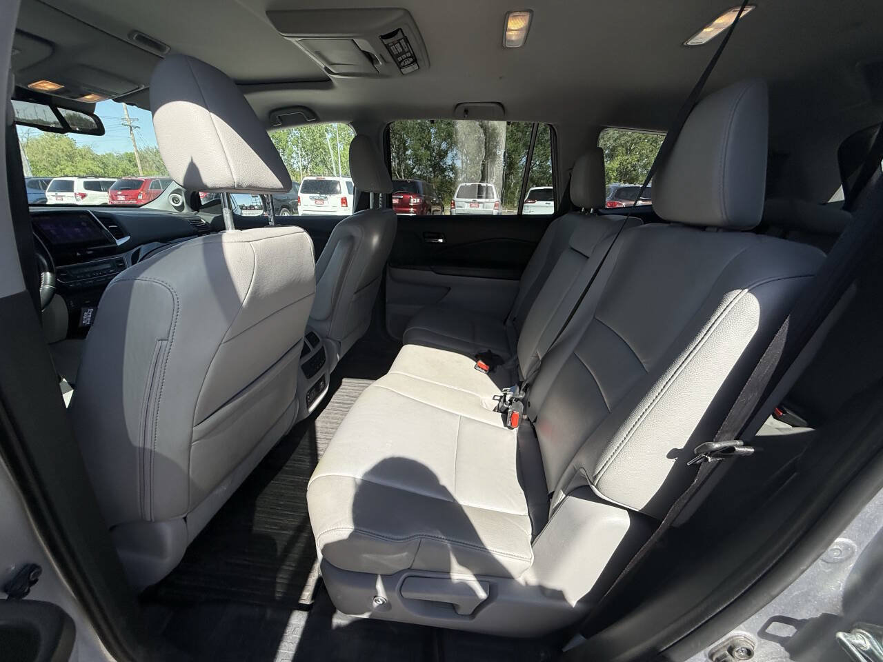 Used 2016 Honda Pilot Touring image 20