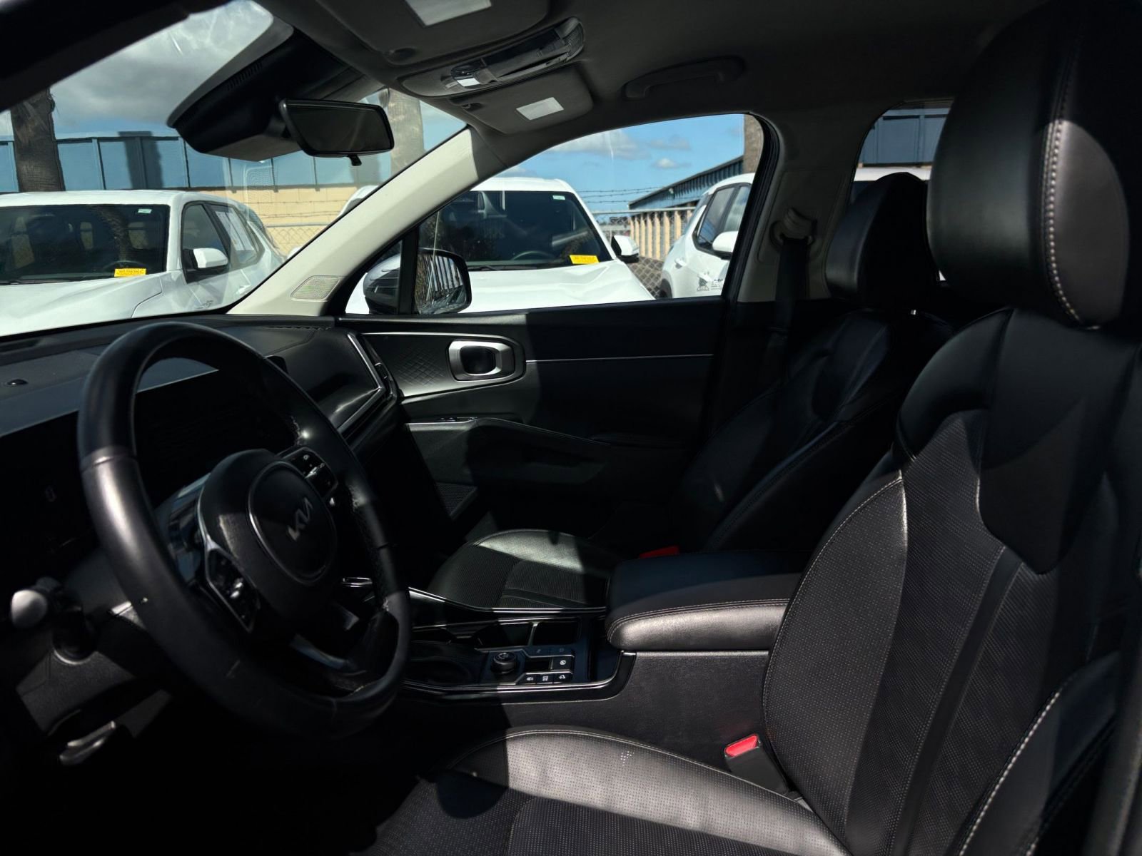 Used 2024 Kia Sorento S image 29