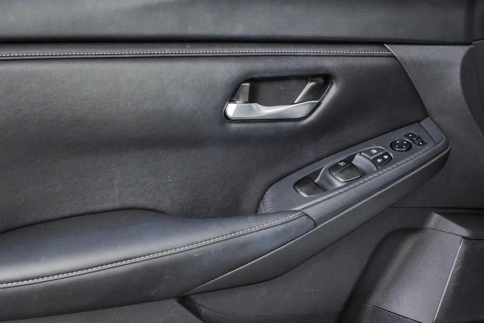 Used 2023 Nissan Sentra SV FWD image 5