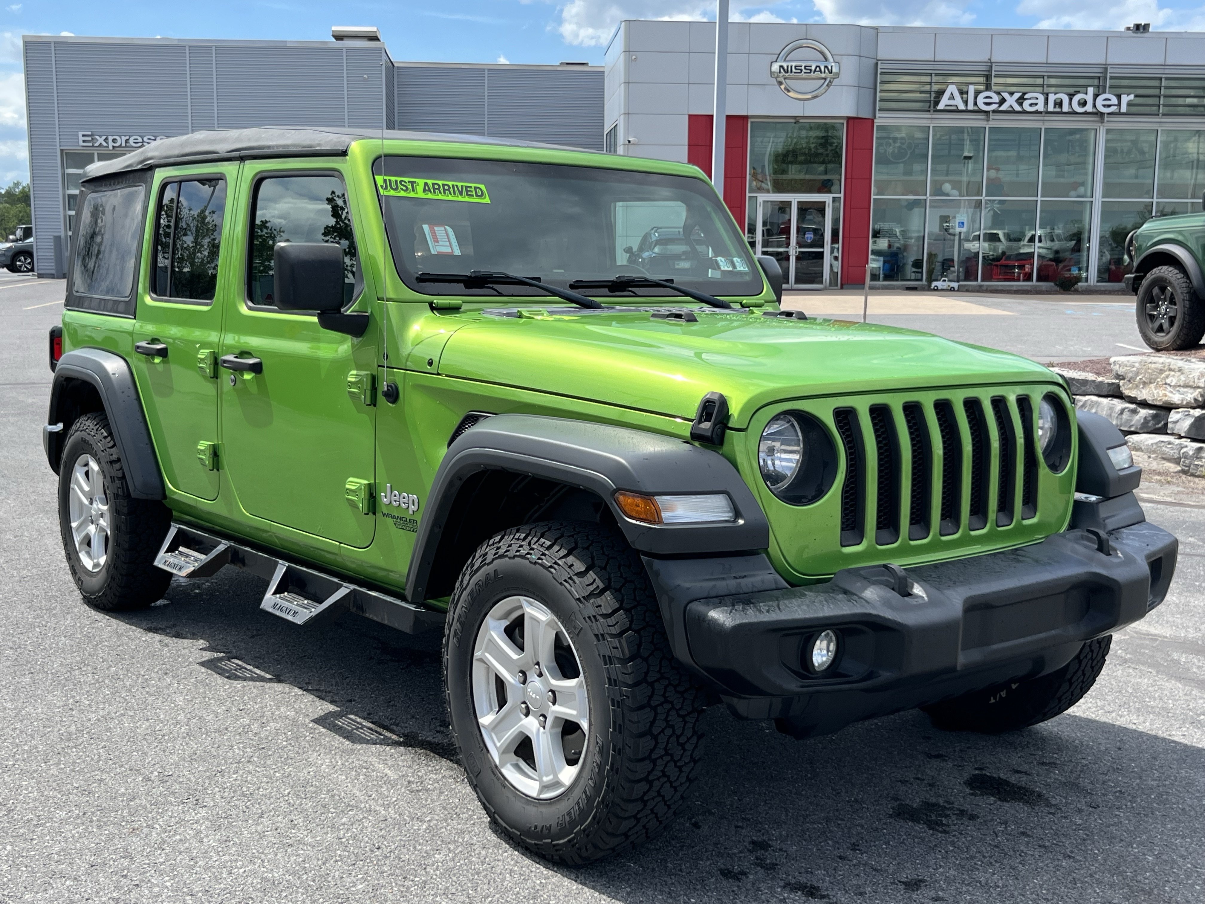 Used 2018 Jeep Wrangler Unlimited Sport S AWD/4WD image 1