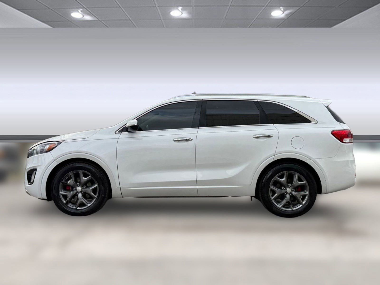 Used 2016 Kia Sorento SX image 2