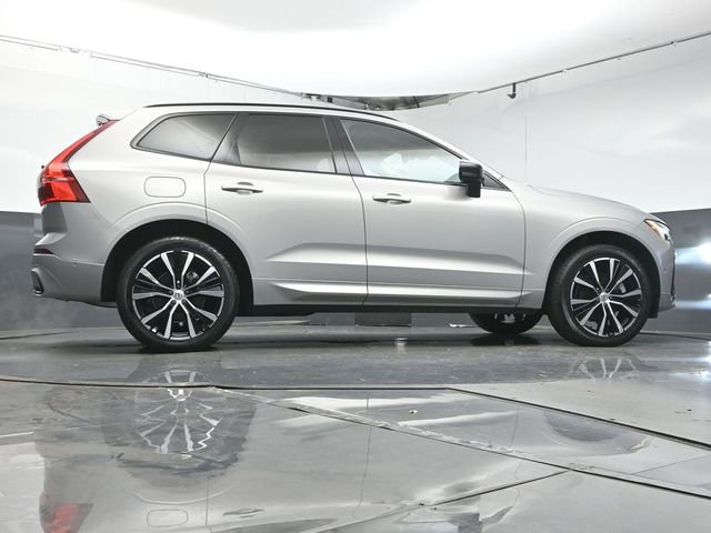 Used 2023 Volvo XC60 B5 Plus w/ Climate Package image 39
