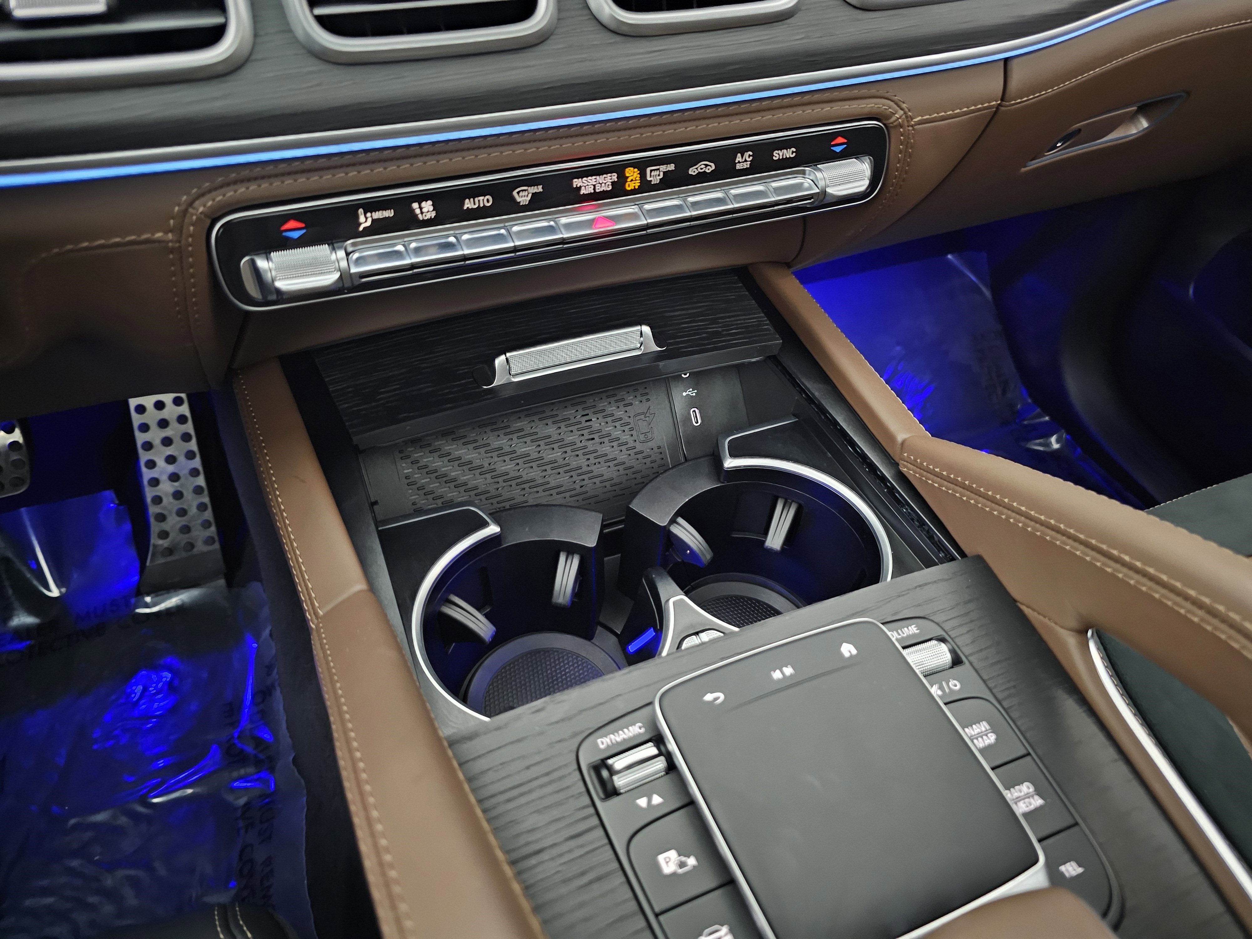 Certified 2025 Mercedes-Benz GLE 53 AMG 4MATIC image 35