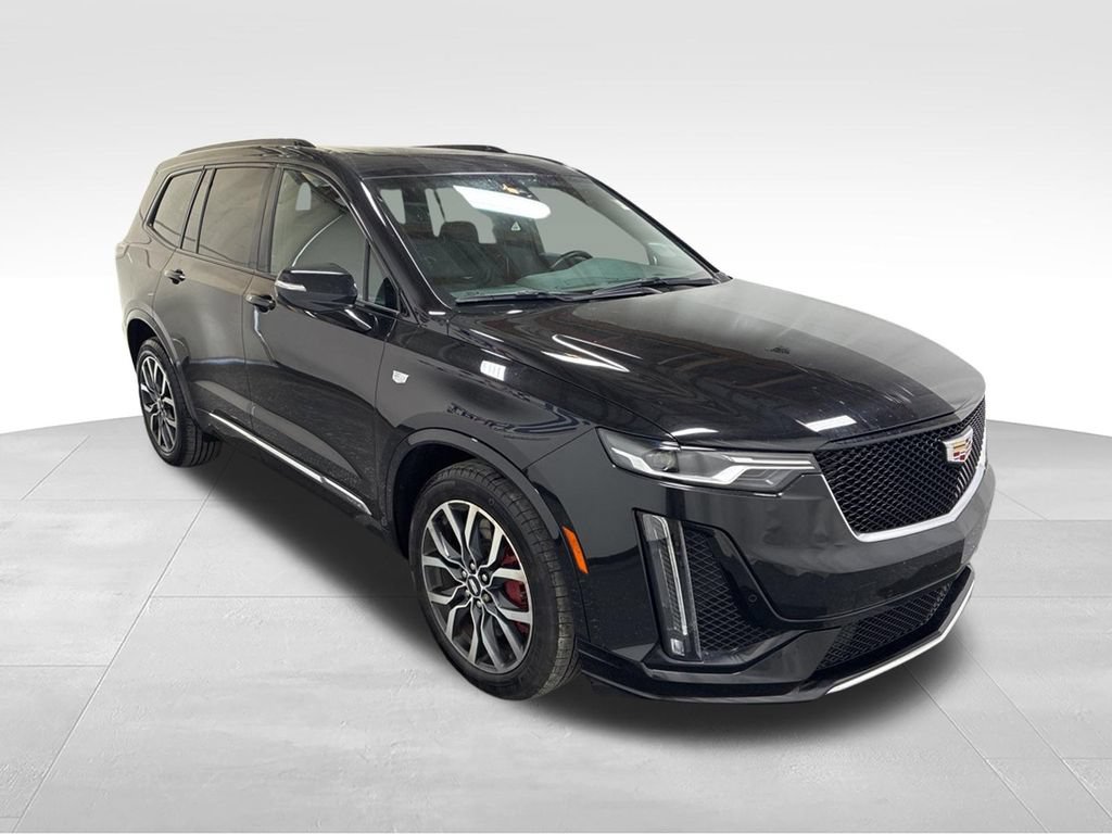 Used 2024 Cadillac XT6 Sport w/ LPO, Floor Liner Package AWD/4WD image 4