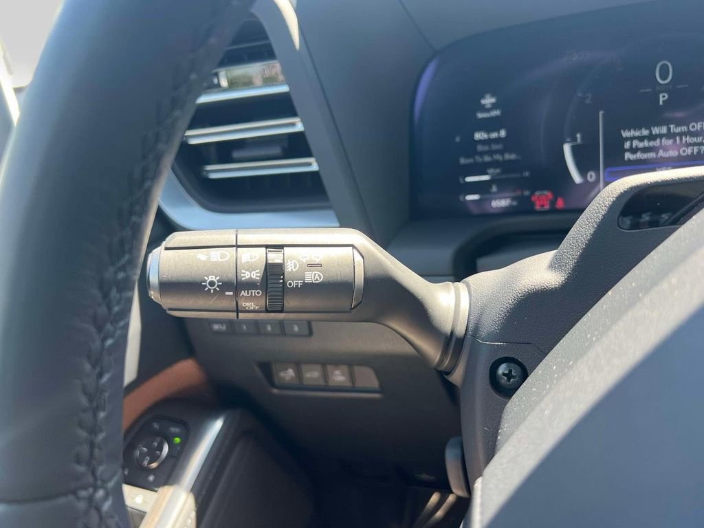 Certified 2025 Lexus GX 550 w/ Accessory Package (2T) AWD/4WD image 25