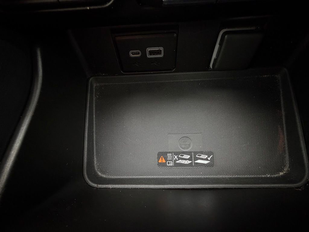 Used 2022 Chevrolet Tahoe Z71 w/ Luxury Package image 29