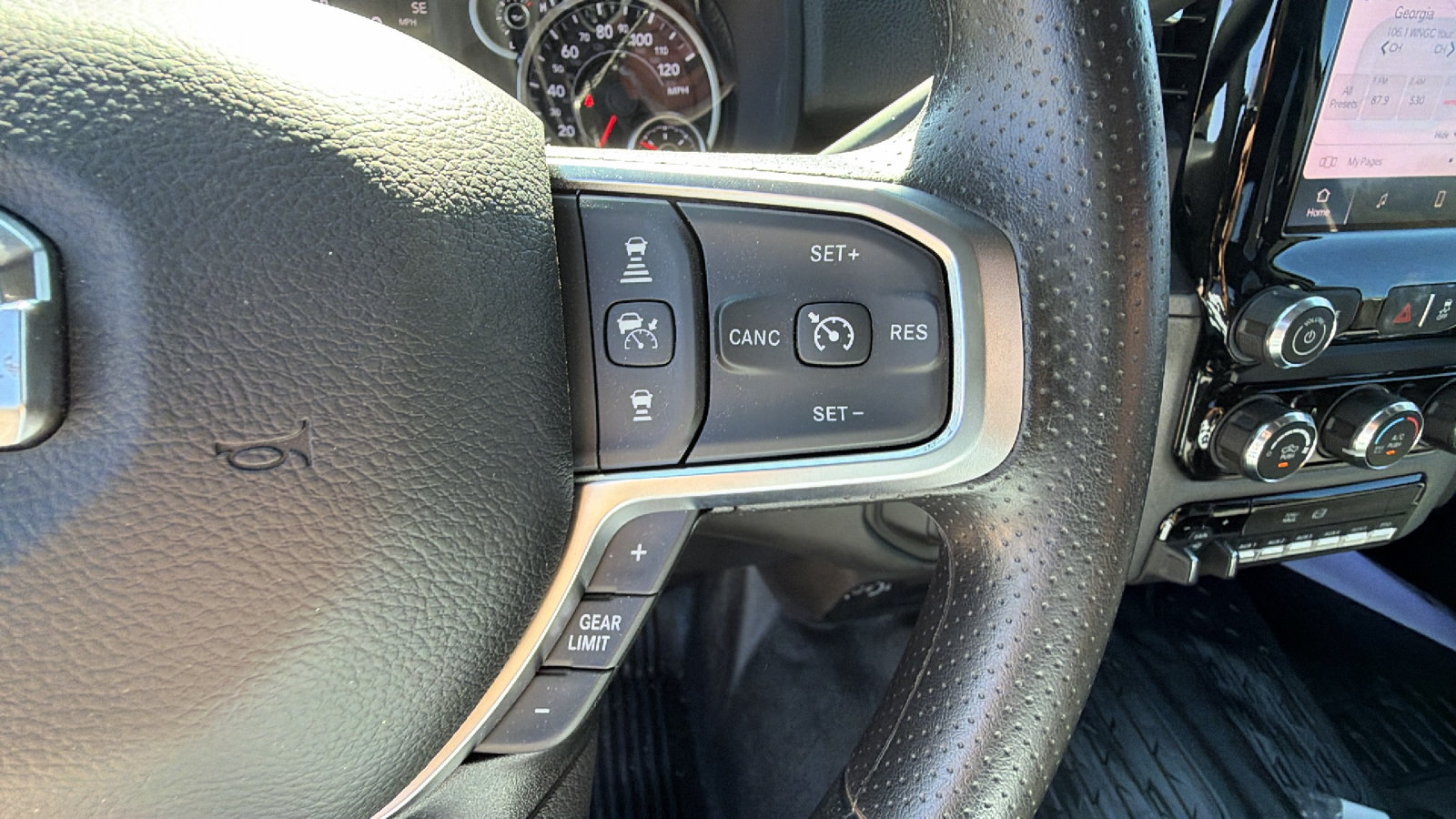 New 2026 RAM 5500 Tradesman w/ Chrome Appearance Group AWD/4WD image 24