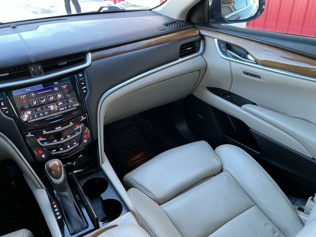 Used 2018 Cadillac XTS Premium Luxury FWD image 31