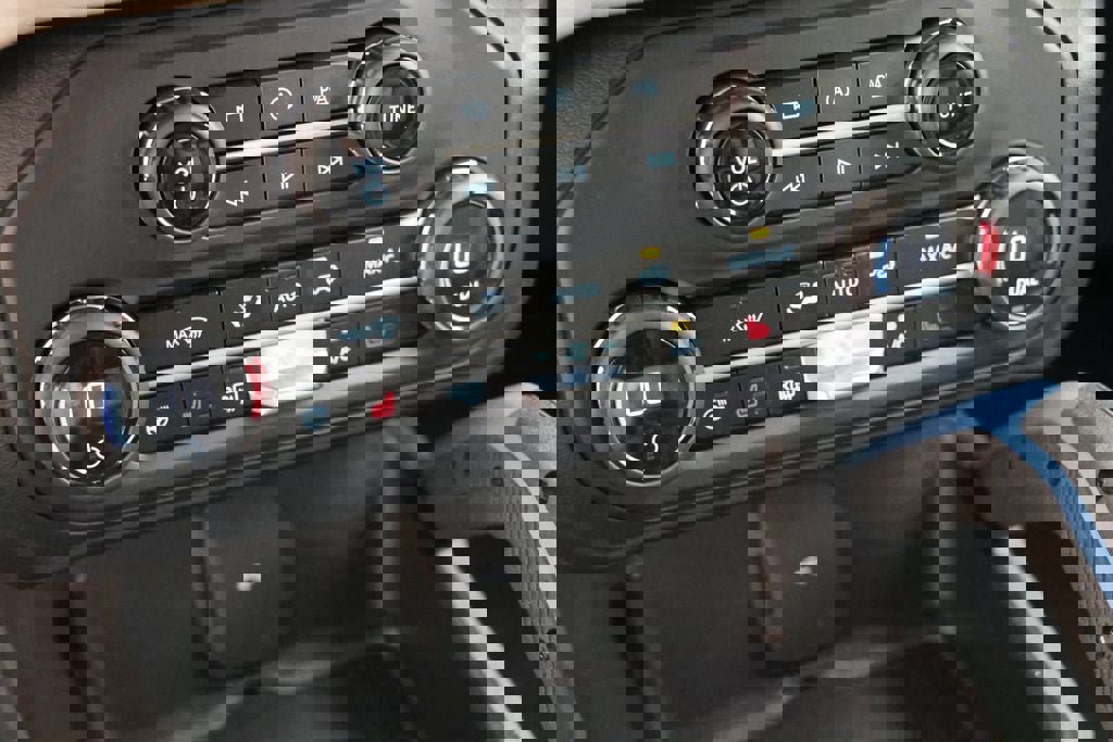 Used 2023 Ford Bronco Wildtrak image 18