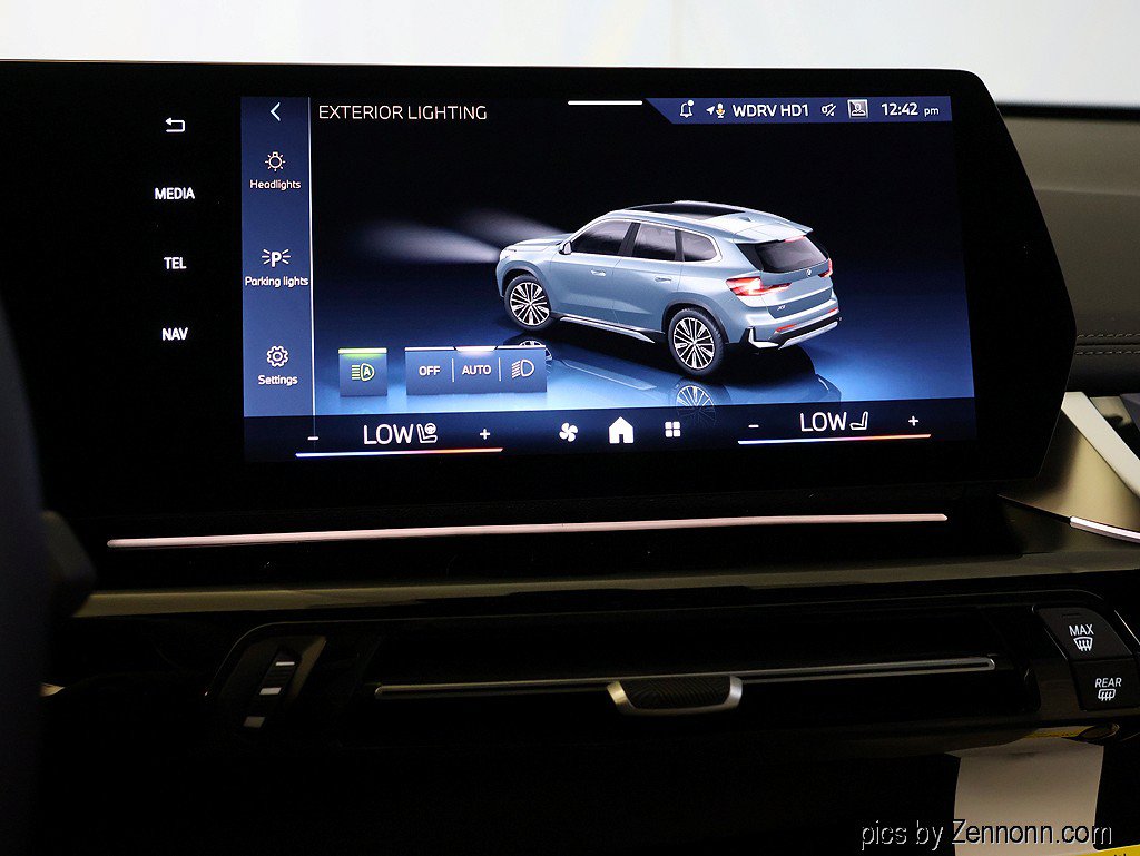 New 2026 BMW X1 xDrive28i w/ Technology Package AWD/4WD image 19