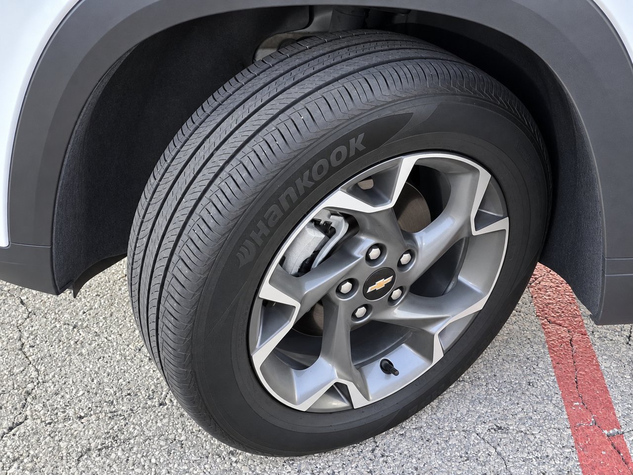 Certified 2024 Chevrolet Trax LT FWD image 12