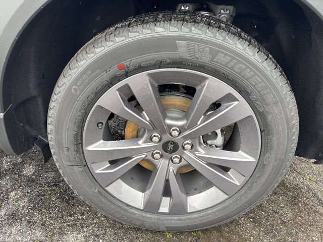 New 2026 Ford Explorer Active w/ Active Comfort Package image 25