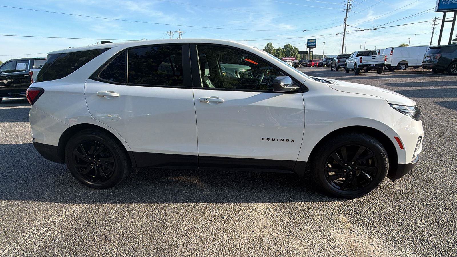 Used 2024 Chevrolet Equinox LS w/ LS Convenience Package FWD image 7