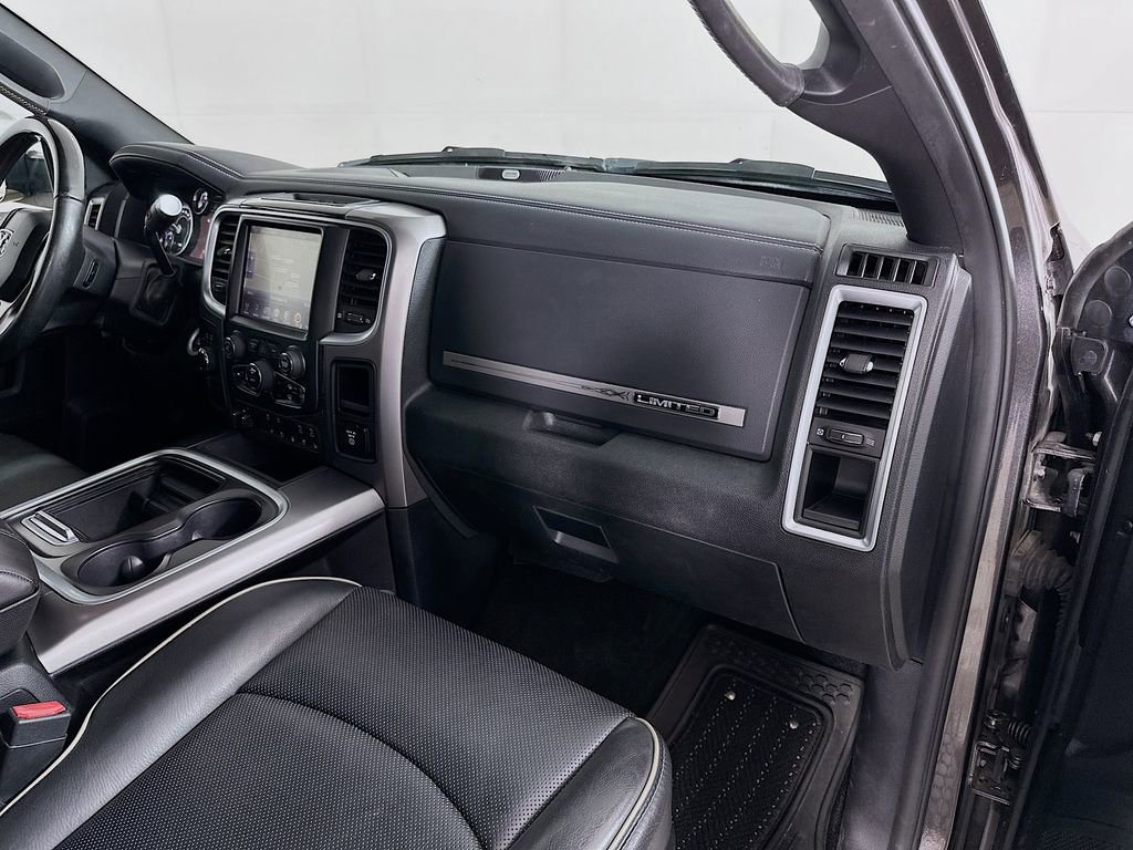 Used 2016 RAM 2500 Limited AWD/4WD image 37