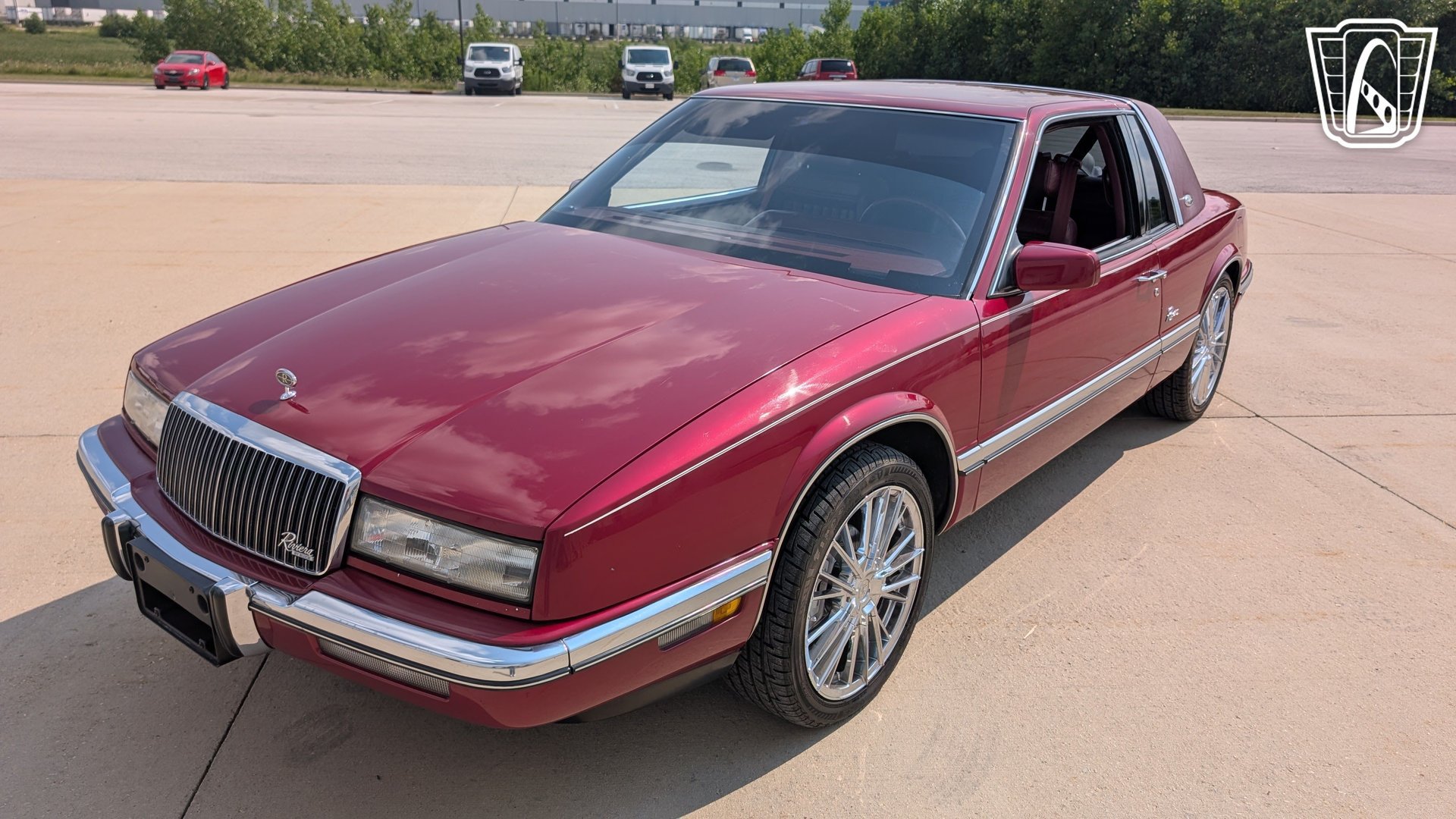 Used 1990 Buick Riviera Coupe FWD image 2