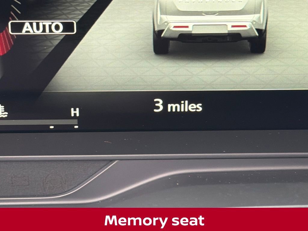 New 2025 Nissan Pathfinder Platinum w/ Black Appearance Package image 20