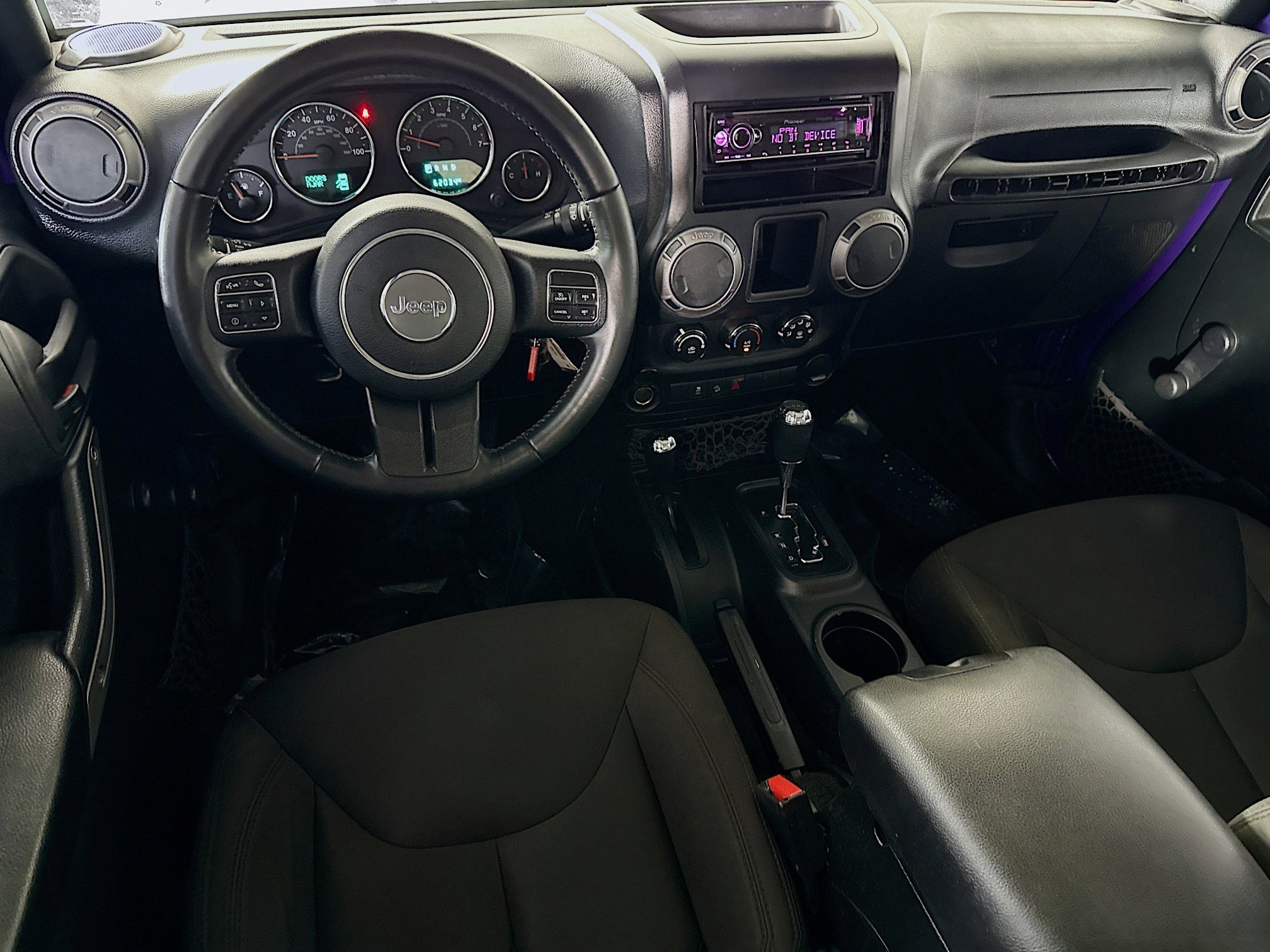 Used 2017 Jeep Wrangler Unlimited Sport w/ Connectivity Group AWD/4WD image 17