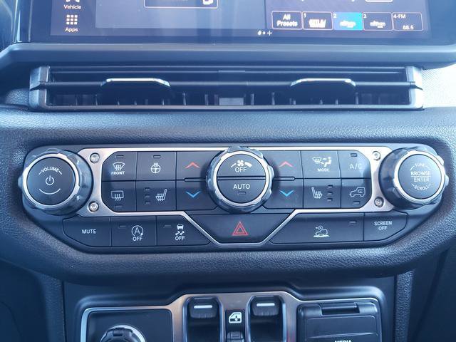Used 2026 Jeep Gladiator Sport AWD/4WD image 22