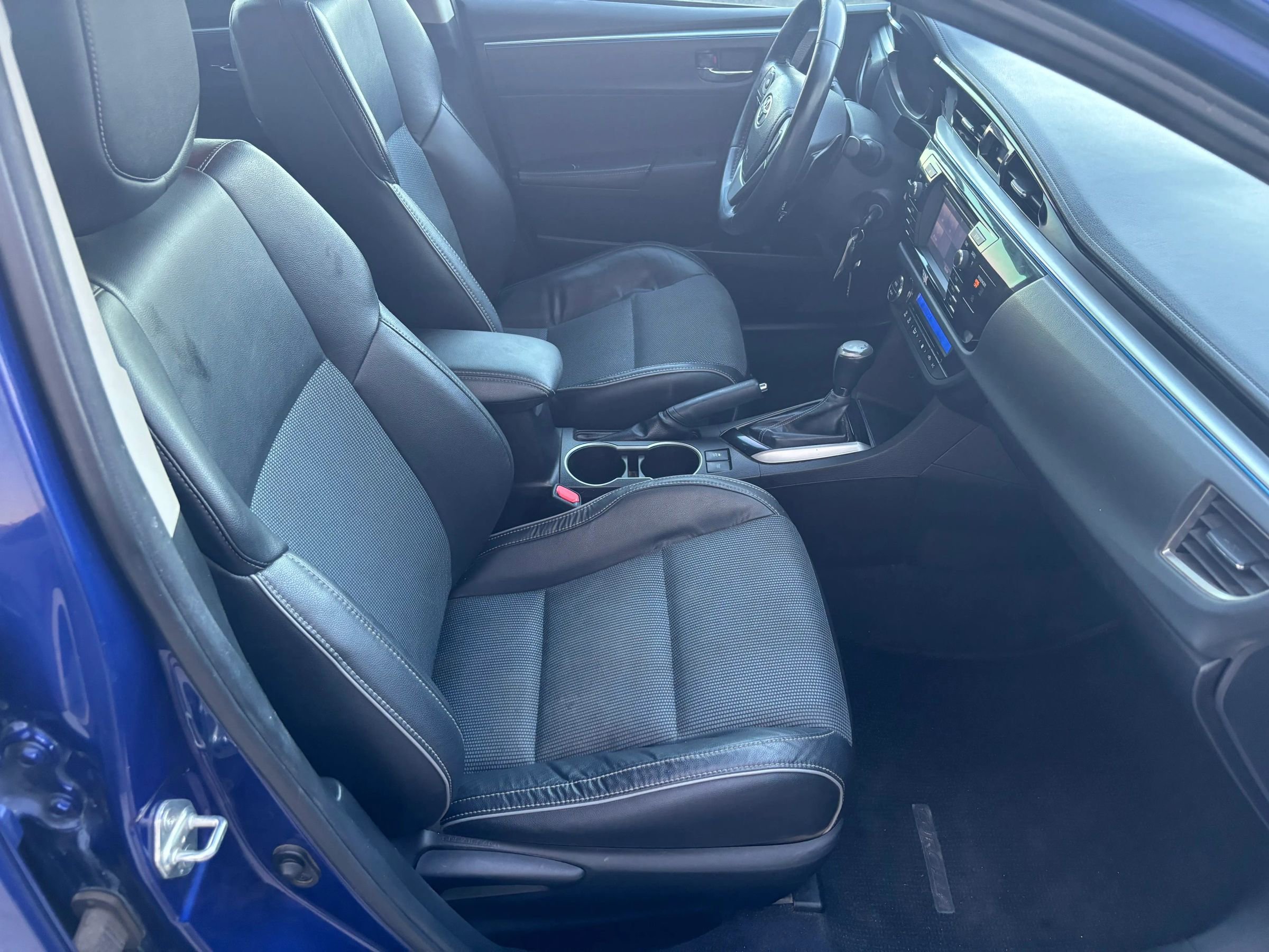 Used 2014 Toyota Corolla S image 11