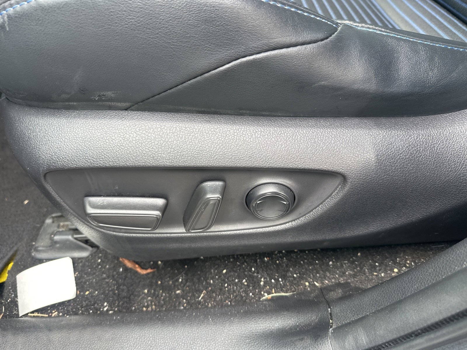 Used 2020 Toyota RAV4 XSE image 6