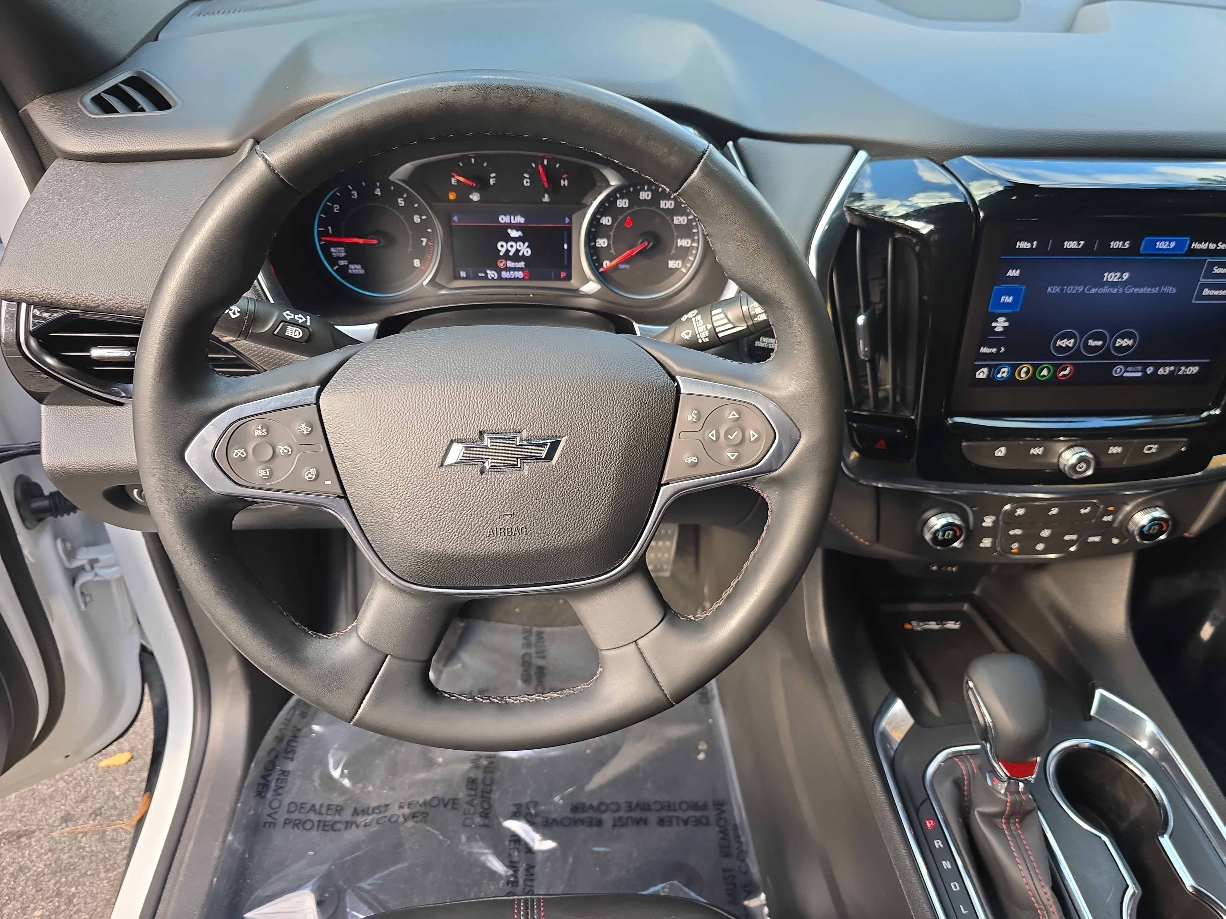 Used 2023 Chevrolet Traverse RS image 15