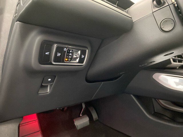 New 2026 Lincoln Nautilus Premier w/ Equipment Group 102A AWD/4WD image 17