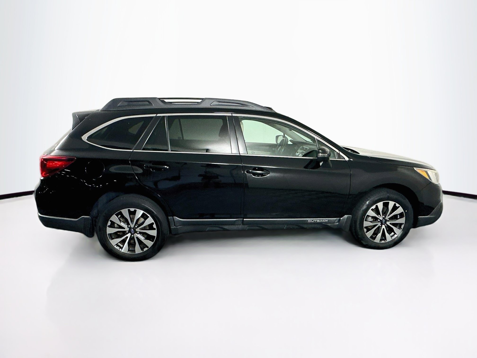 Used 2017 Subaru Outback 2.5i Limited AWD/4WD image 10