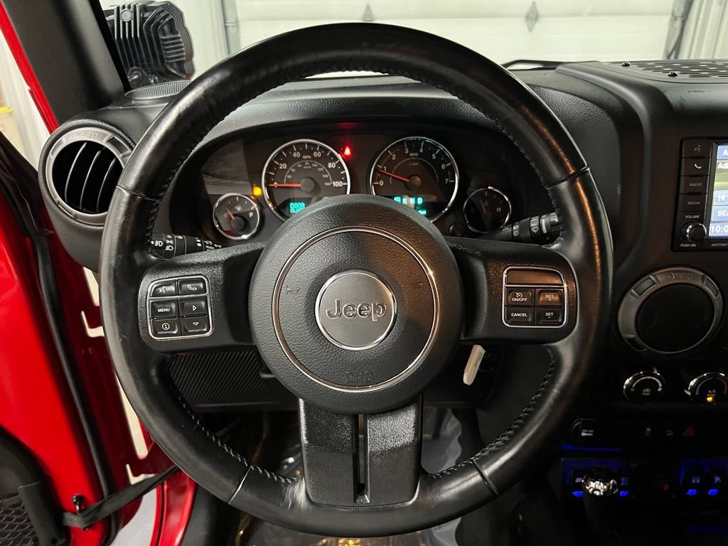 Used 2018 Jeep Wrangler Unlimited Sport w/ Connectivity Group AWD/4WD image 17