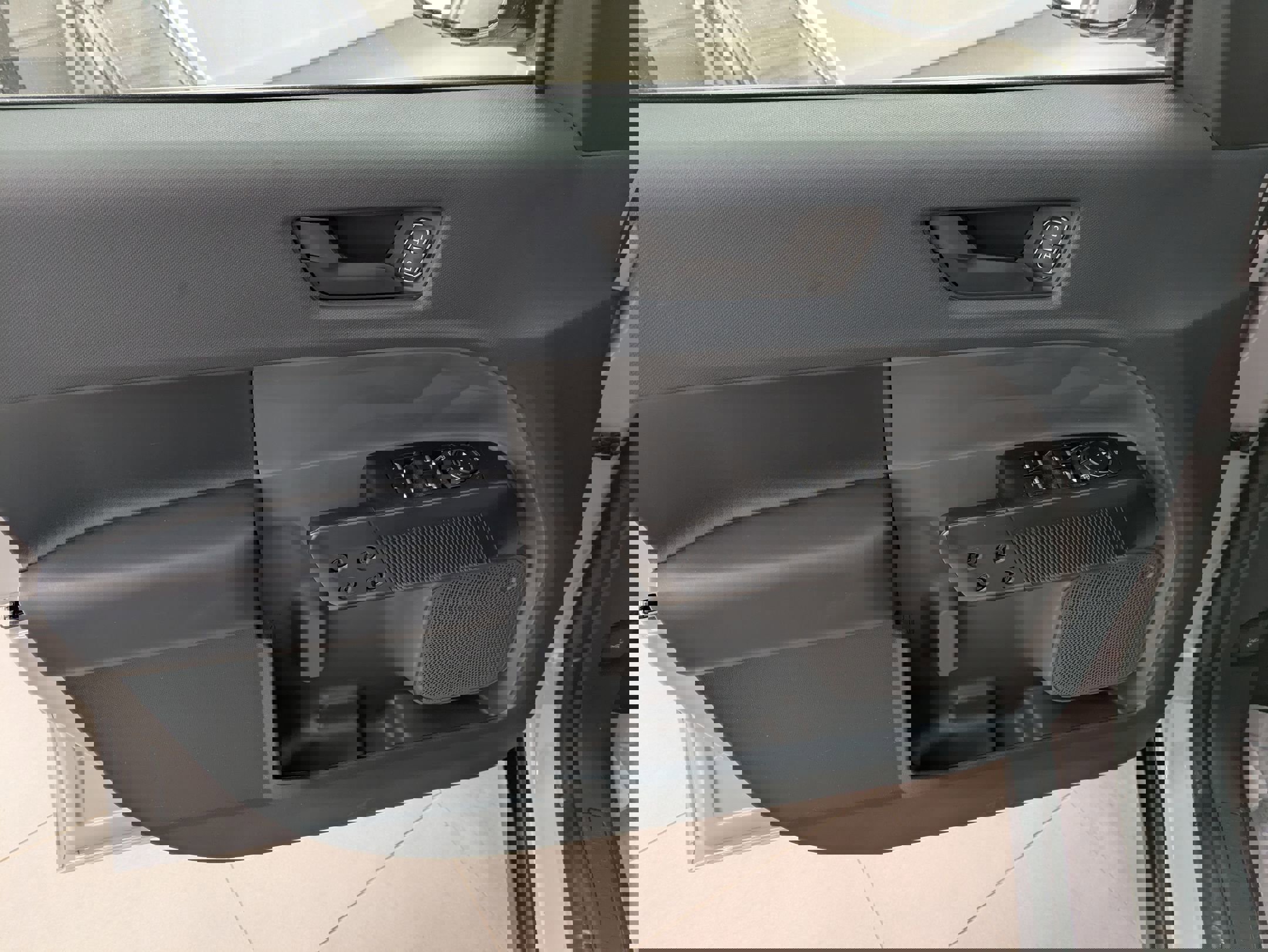 New 2025 Ford Maverick XLT w/ Black Appearance Package image 4