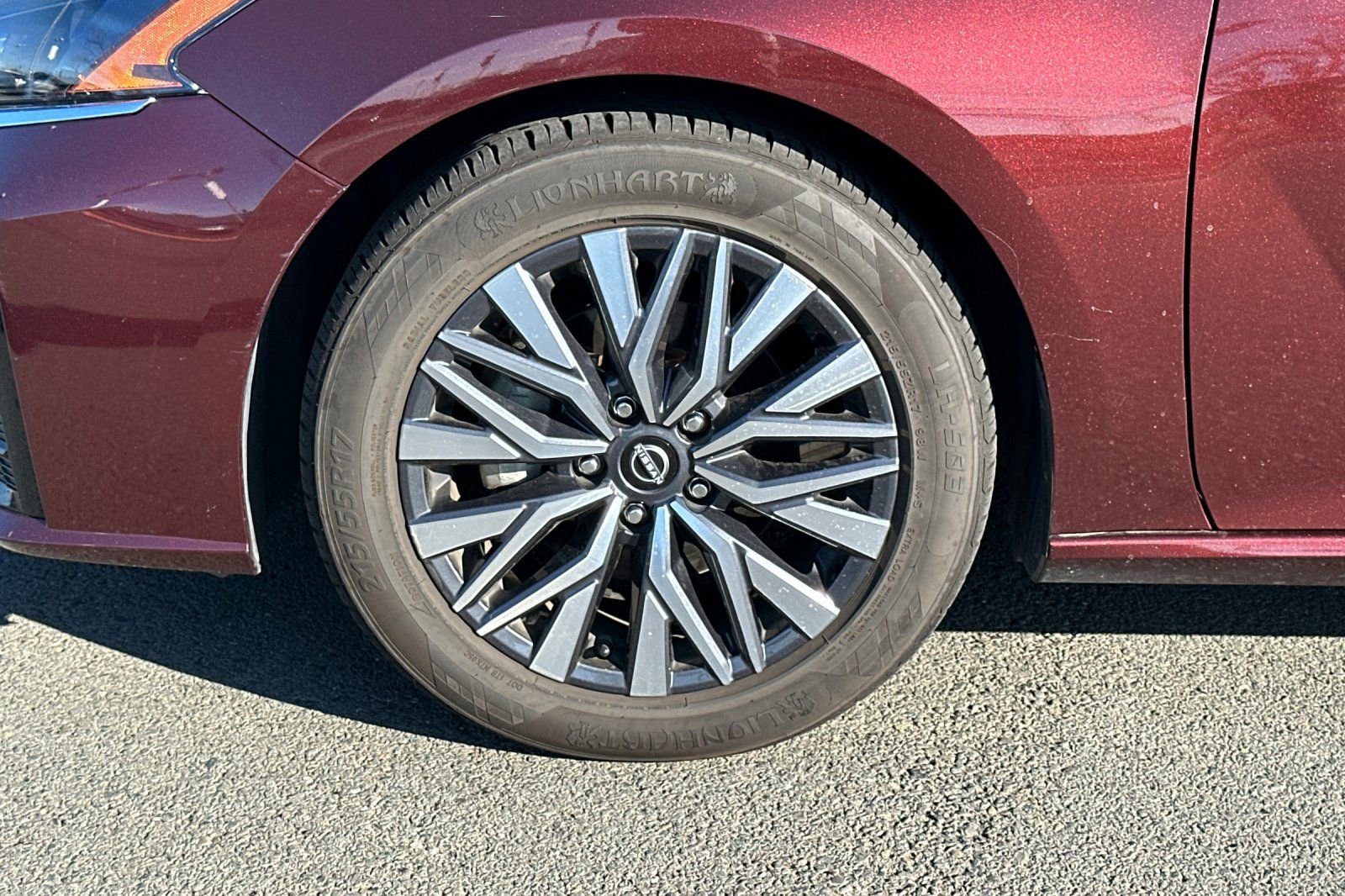 Used 2023 Nissan Altima 2.5 SV image 25