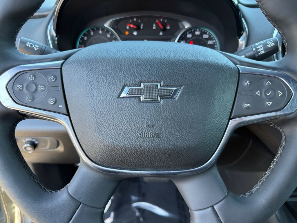 Used 2023 Chevrolet Traverse RS AWD/4WD image 23