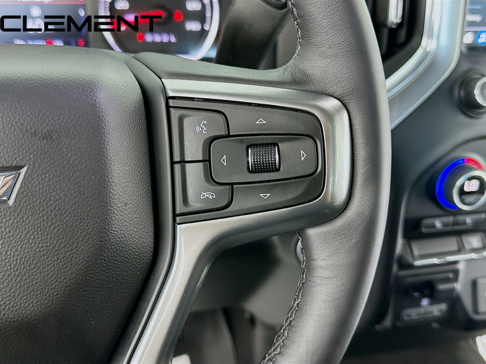 Used 2022 Chevrolet Silverado 2500 LT w/ Convenience Package image 17