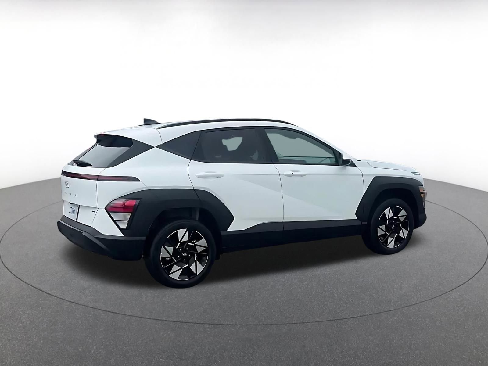 Used 2025 Hyundai Kona SEL image 15