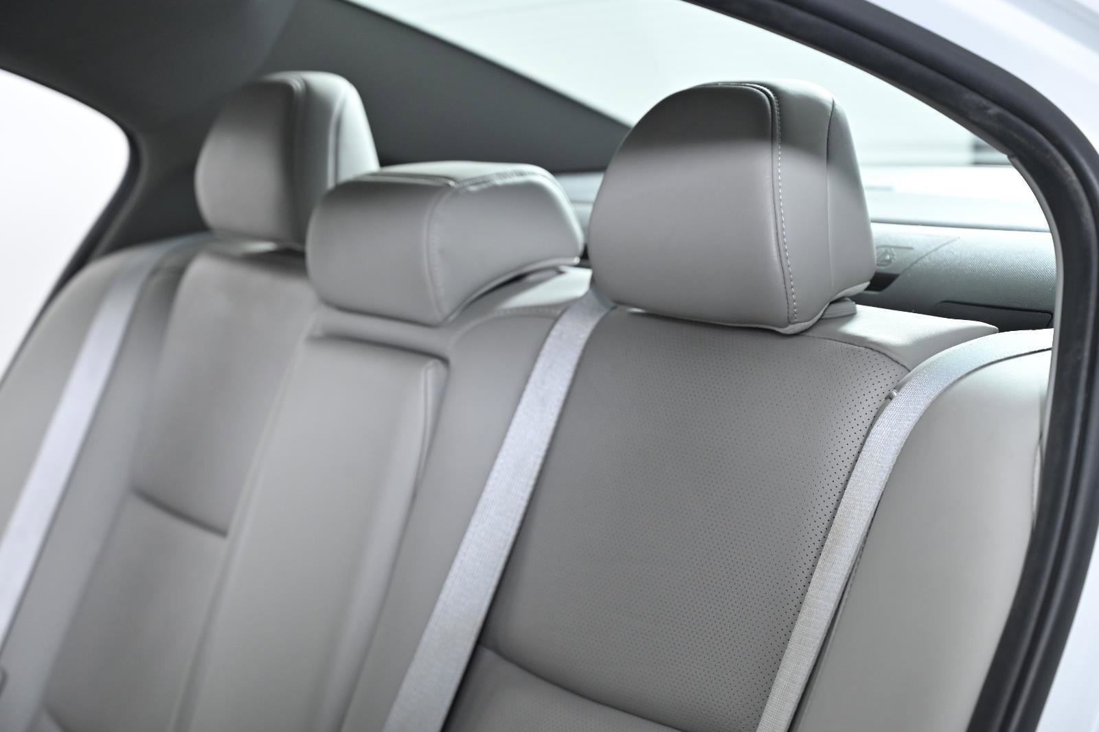 Used 2015 Acura TLX w/ Technology Package image 25