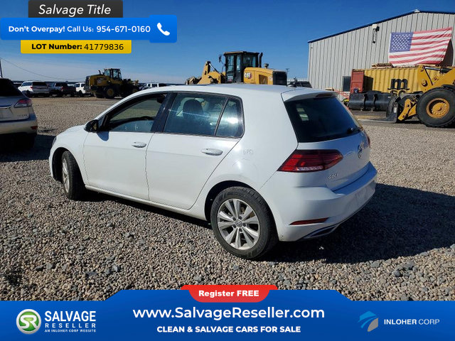 Used 2020 Volkswagen Golf 4-Door image 3