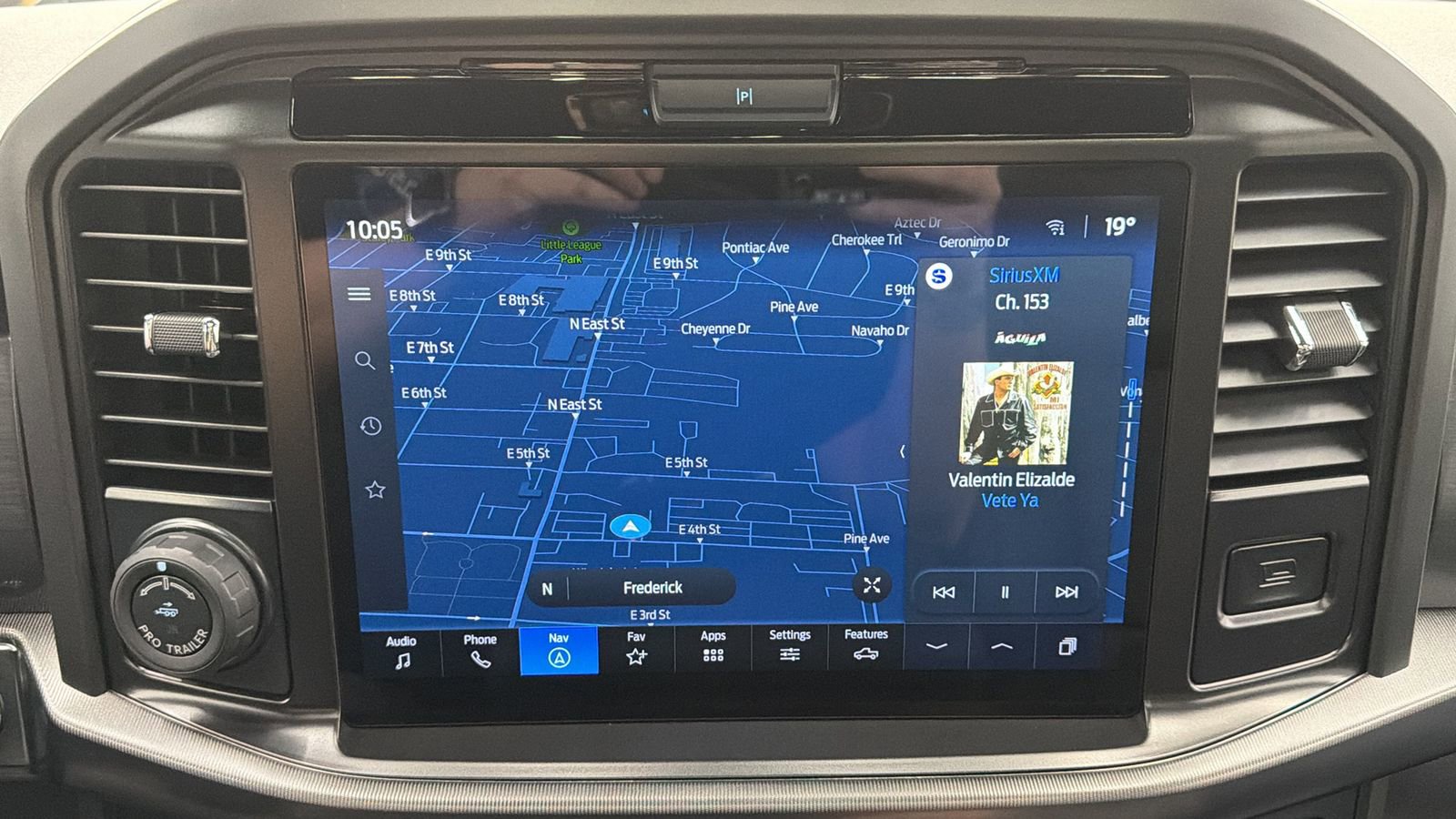 Used 2025 Ford F150 Lariat AWD/4WD image 21