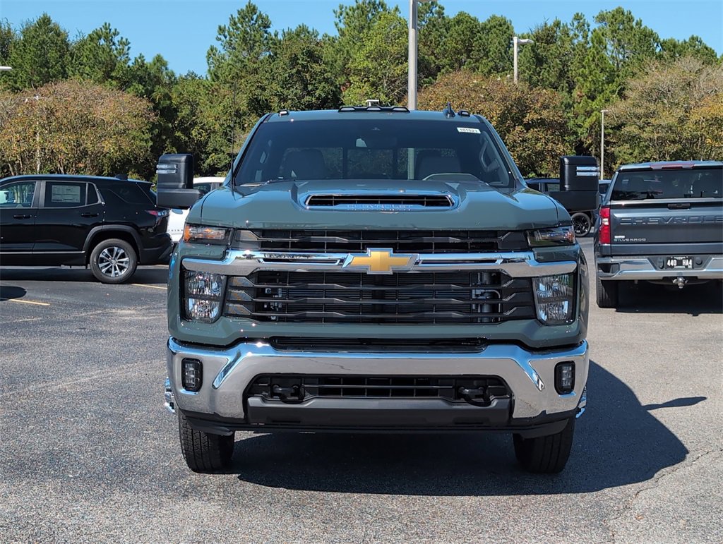 New 2026 Chevrolet Silverado 3500 LT image 8