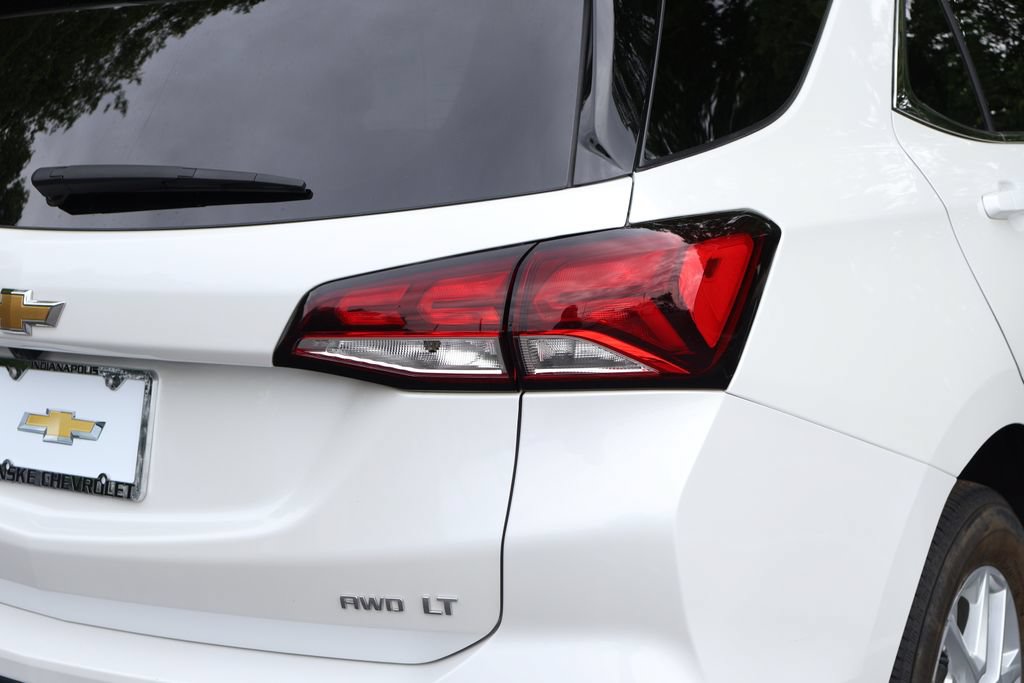 Used 2023 Chevrolet Equinox LT AWD/4WD image 9