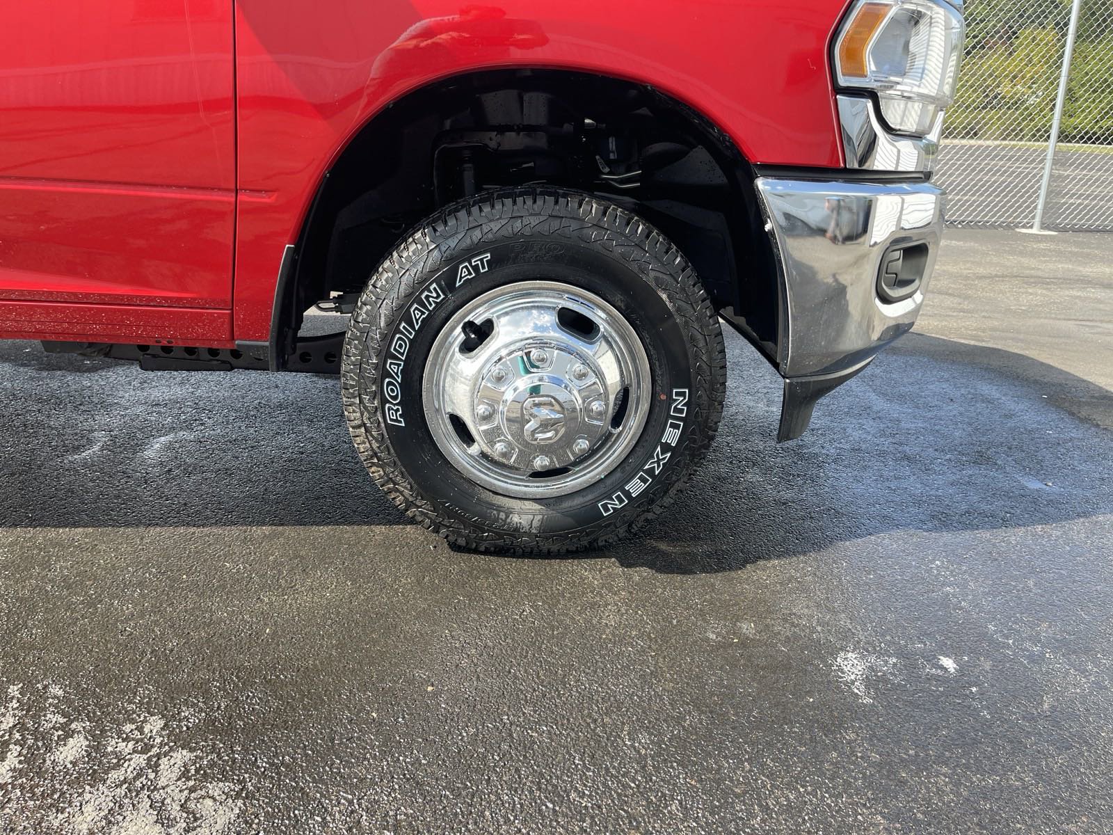 New 2024 RAM 3500 Tradesman w/ Chrome Appearance Group image 8