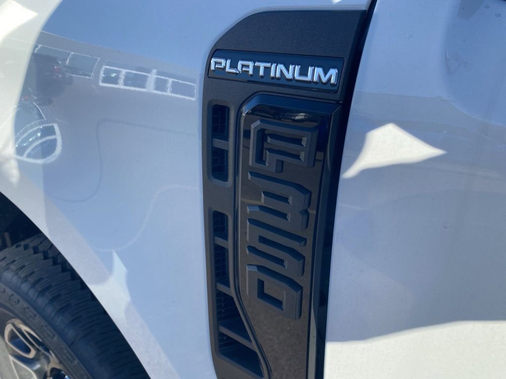 New 2026 Ford F350 Platinum w/ FX4 Off-Road Package image 17