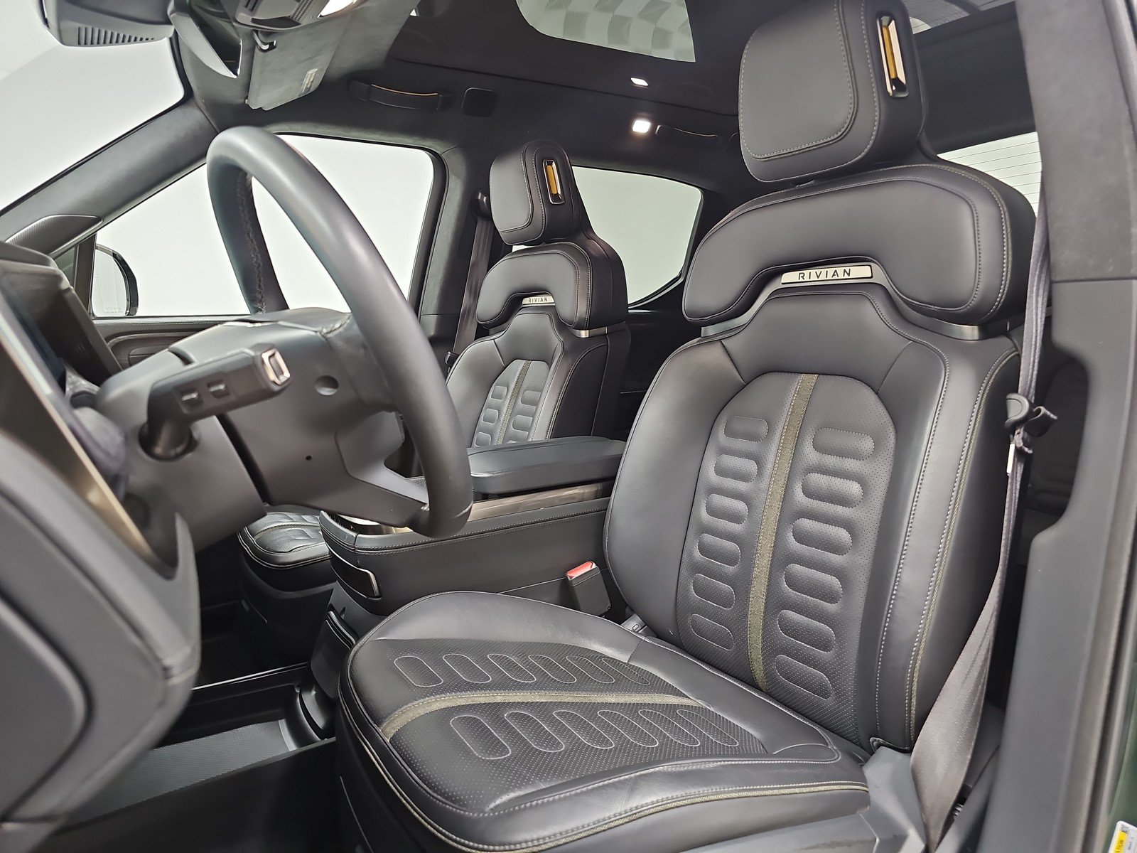 Used 2022 Rivian R1T Adventure AWD/4WD image 20