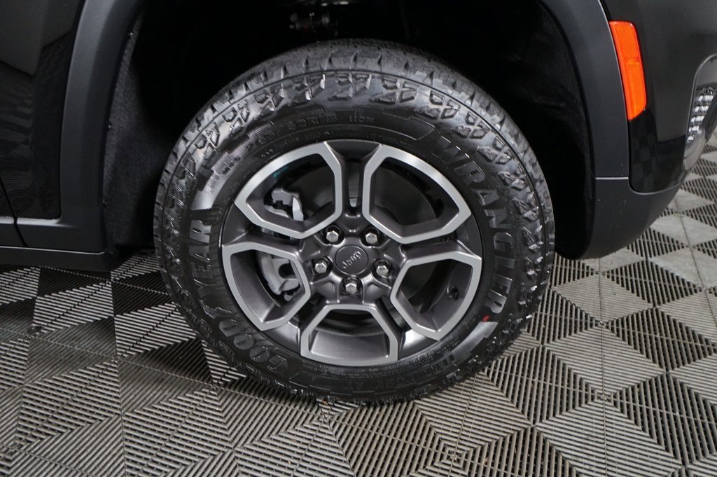 New 2024 Jeep Grand Cherokee Trailhawk image 10