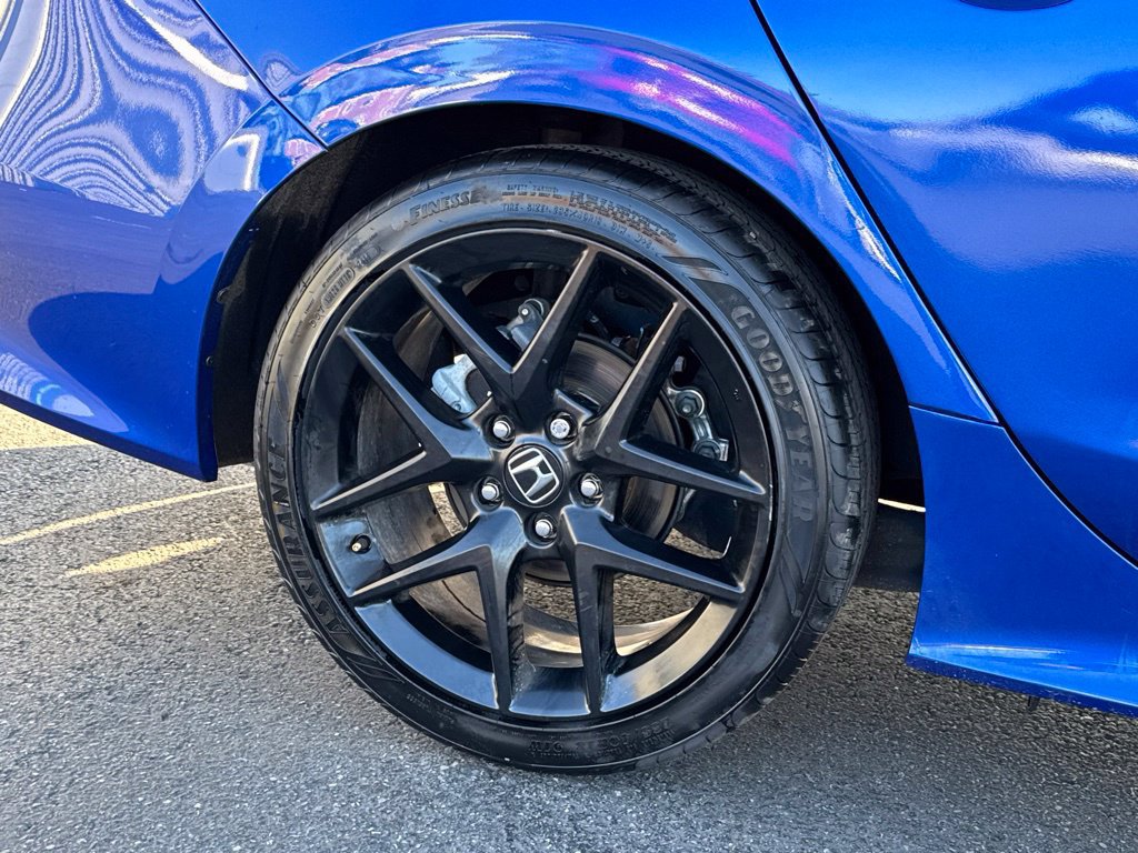 Used 2023 Honda Civic Sport image 9