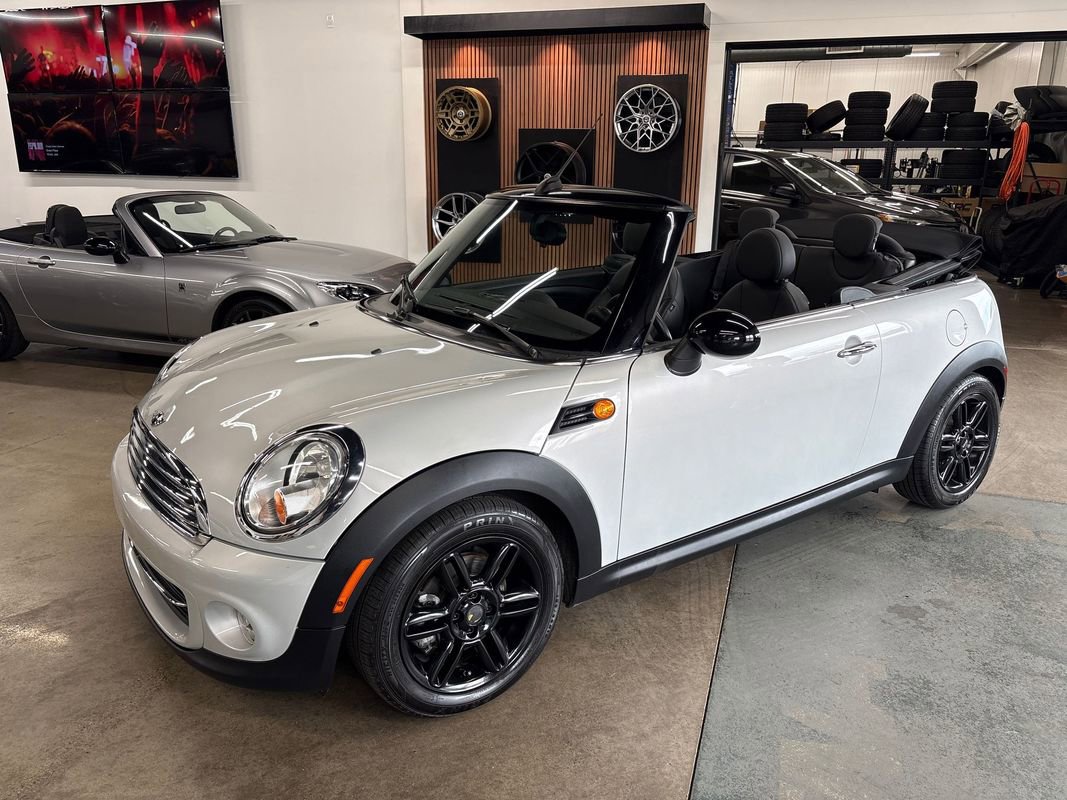 Used 2013 MINI Cooper Convertible FWD image 3