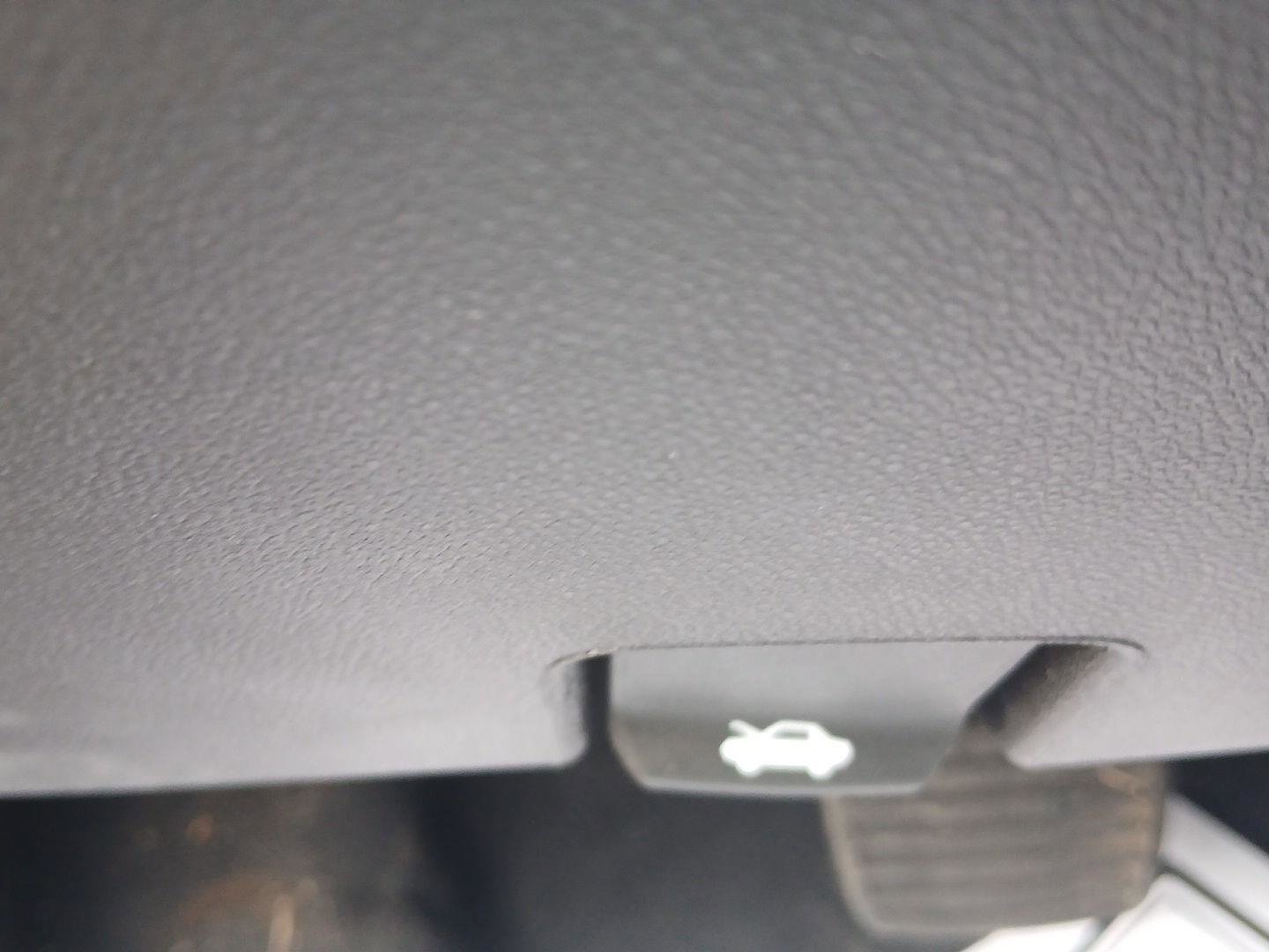 Used 2024 GMC Canyon AT4 w/ AT4 Premium Package image 12