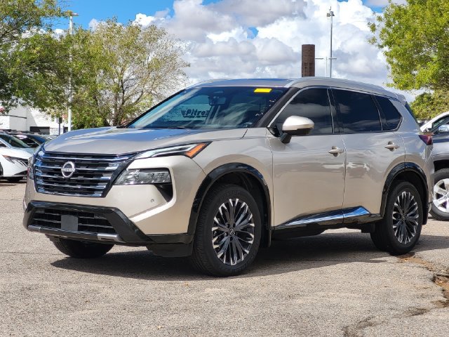 Certified 2024 Nissan Rogue Platinum w/ Platinum Premium Package AWD/4WD image 2