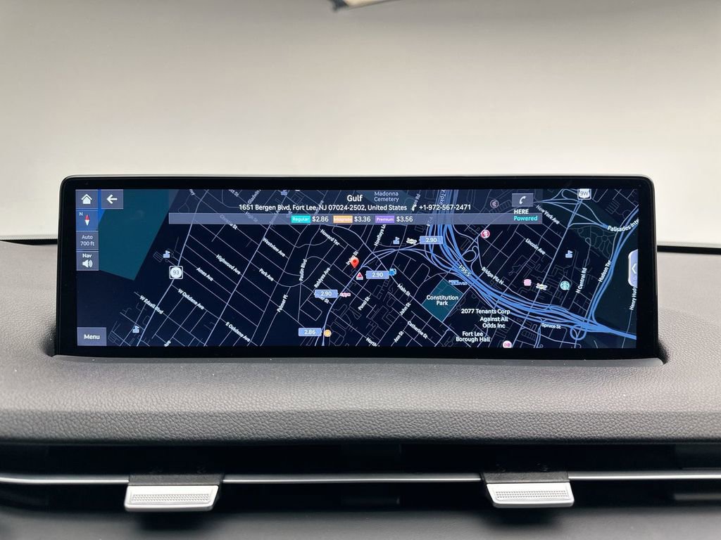 Used 2023 Genesis GV70 2.5T Select w/ Select Package image 17