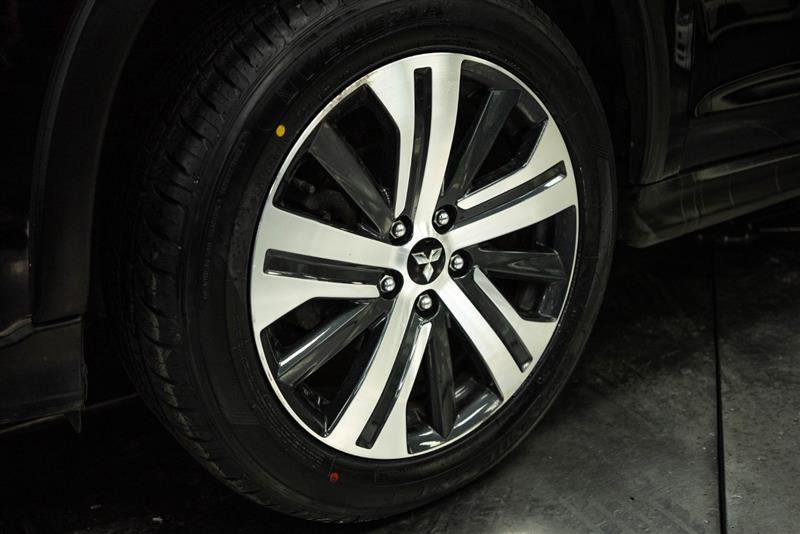 Used 2021 Mitsubishi Outlander Sport LE image 3