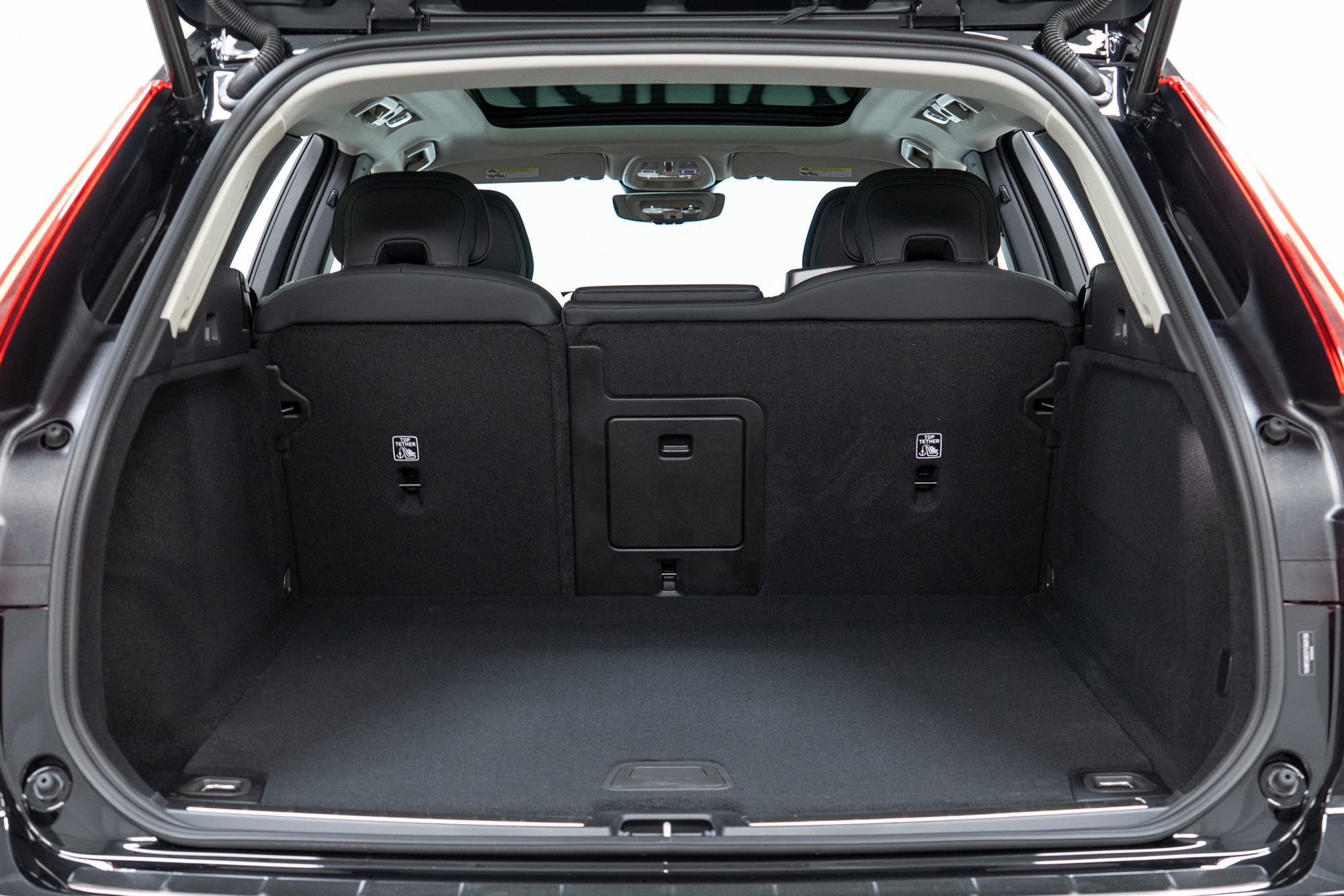 New 2026 Volvo XC60 B5 Plus w/ Protection Package Premier image 10