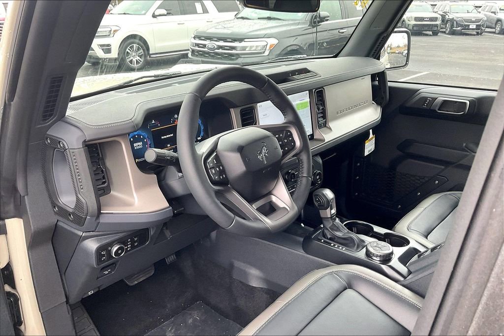 New 2025 Ford Bronco Outer Banks image 6